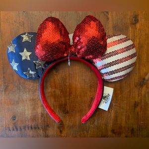 Authentic Disney Parks Minnie Ears Headband.